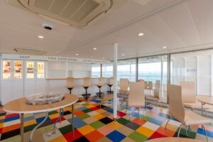 国際両備フェリー　おりんぴあどりーむせと　貸切サロン　展望サロン　船上イベント　船上パーティー　ユニークベニュー　瀬戸内海　岡山　香川